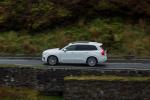 Volvo XC90 D5 Inscription 2015 года (UK)